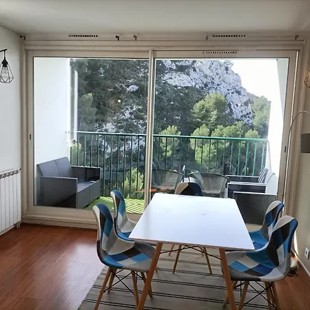 Vue Et Montagne Dans Parc Du Roy D'espagne, Up To 7 People *
