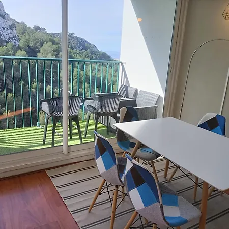 Vue Et Montagne Dans Parc Du Roy D'espagne, Up To 7 People Marseille