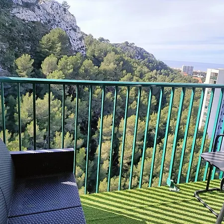Vue Et Montagne Dans Parc Du Roy D'espagne, Up To 7 People Apartment